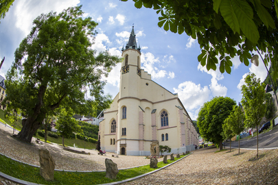 Kostel sv. Archanděla Michaela v Ostrově